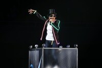 バカリズム (c)テレビ東京