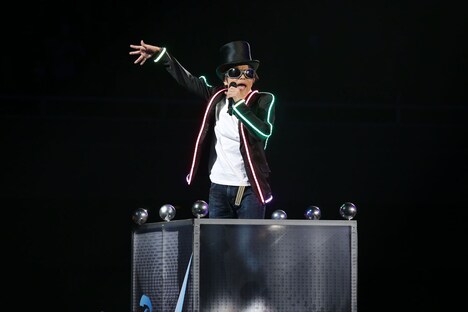 バカリズム (c)テレビ東京