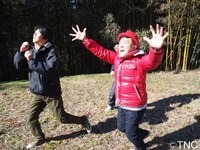 「ゴリパラ見聞録」ロケ中の様子。