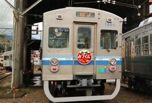 代走みつくにのヘッドマークを掲出した水間鉄道の列車。