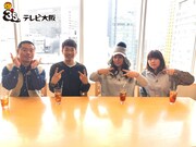 左からアキナ、海原やすよ ともこ。