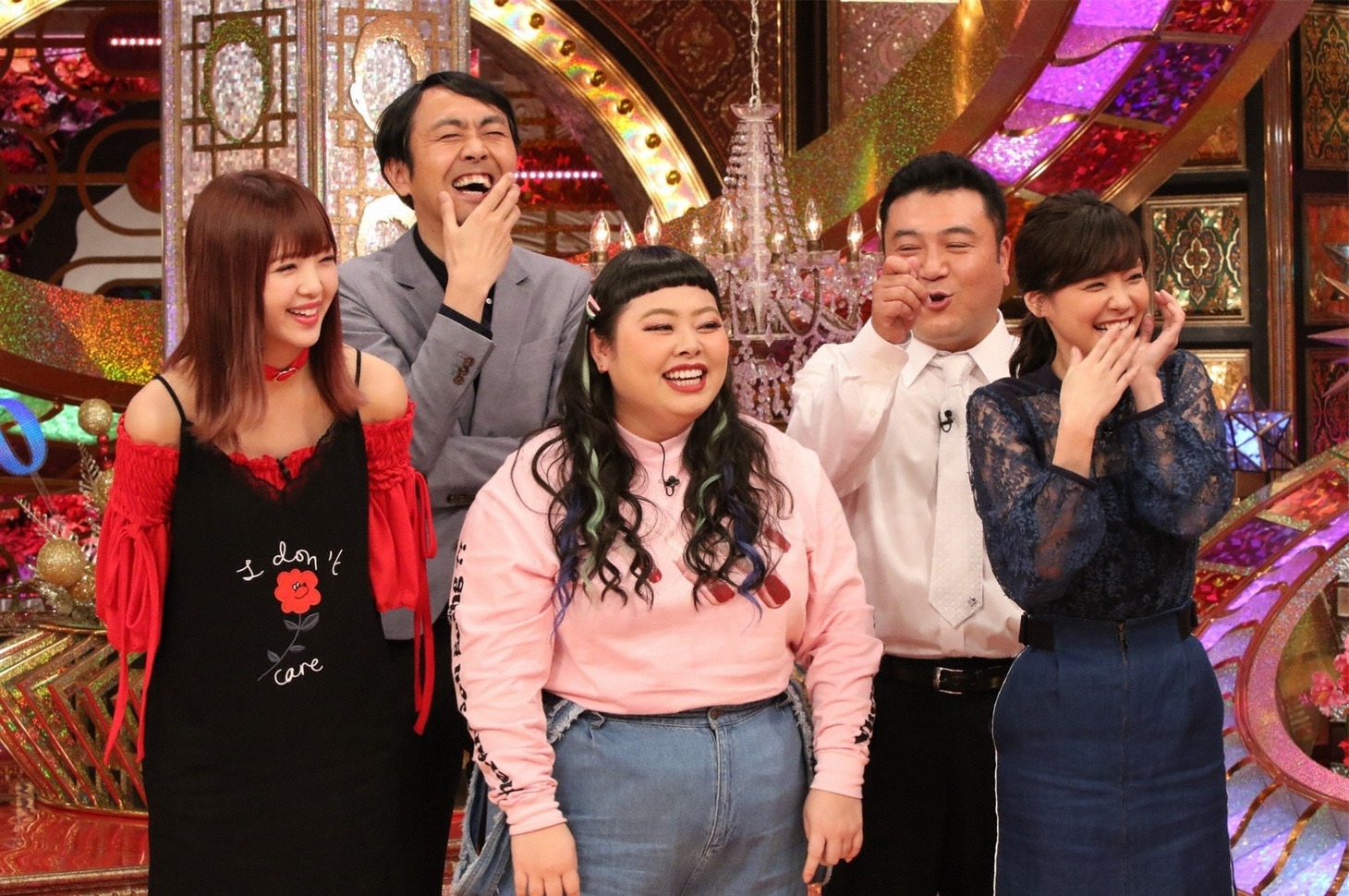 「有吉弘行のダレトク!? 春の卍ヤバい一斉捜査2時間SP」のスタジオ出演者たち。(c)関西テレビ