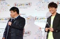 左からジミー大西、中尾明慶。