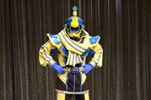 大山英雄扮するルミネtheよしもとのヒーロー・ビッグマウンテンヒデオー。