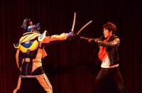 ヒデオーと戦うしいはしジャスタウェイ。