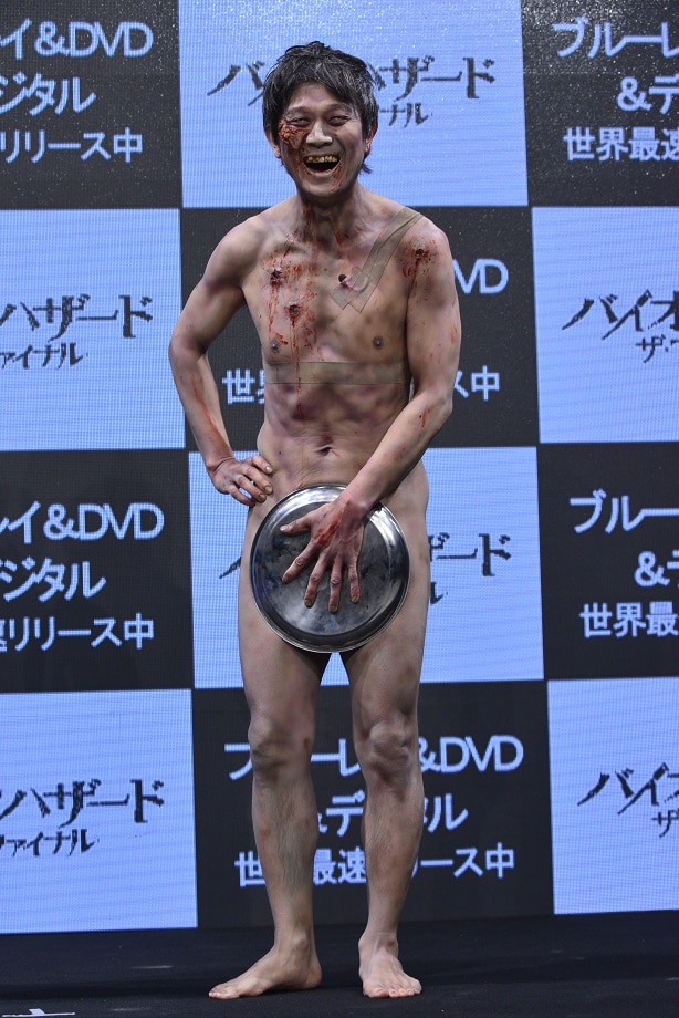 「バイオハザード：ザ・ファイナル」Blu-rayおよびDVDの発売記念イベントに出席したアキラ100%。