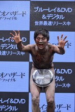 「バイオハザード：ザ・ファイナル」Blu-rayおよびDVDの発売記念イベントに出席したアキラ100%。