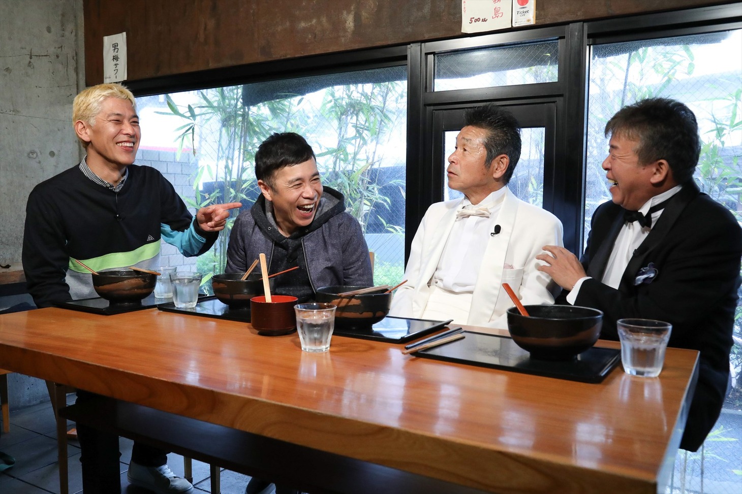 「おかべろ おもしろトーク全部のせSP」のワンシーン。(c)関西テレビ