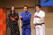 （左から）足立梨花、さまぁ～ず三村、スピードワゴン井戸田。