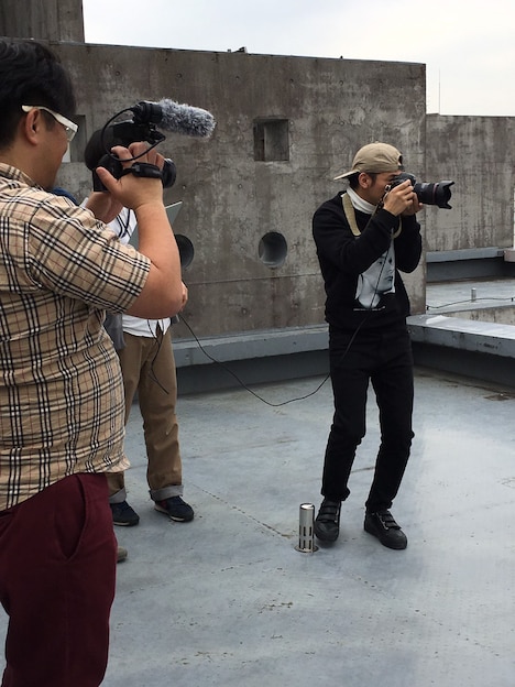 撮影中の様子。