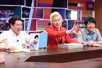 （左から）タカアンドトシ・タカ、メイプル超合金カズレーザー、麒麟・川島。(c)中京テレビ