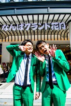 トット。左から多田、桑原。