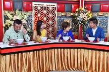 左からケンドーコバヤシ、朝比奈彩、岡本麗、勝俣州和。(c)TBS