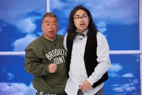 左から出川哲朗、ロッチ中岡。(c)日本テレビ