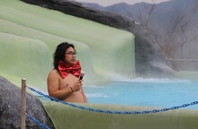 「有吉の壁」に参加するロッチ中岡。(c)日本テレビ