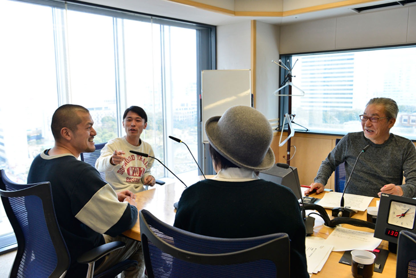 オープニングトーク中の様子。