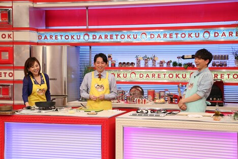 （左から）高橋真麻、有吉弘行、山崎育三郎。(c)関西テレビ