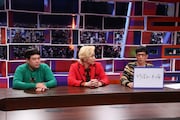 プレゼンを展開するアンタッチャブル柴田(右)。(c)中京テレビ