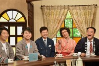 左からNON STYLE、月亭方正、すっちー、たむらけんじ。(c)読売テレビ
