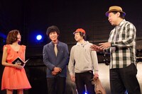 左から曽田茉莉江、マスオチョップ、鈴木おさむ。(c)BSフジ