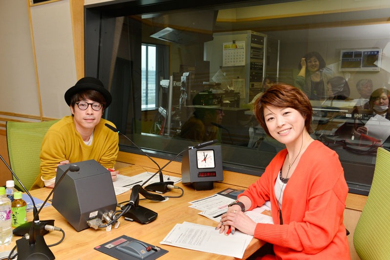 ロンドンブーツ1号2号・田村淳と篠田恵里香。