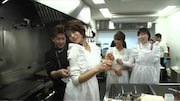 ロケ企画「料理下手くそ女子 ミシュランシェフに弟子入りしたら大丈夫なのか？」の様子。