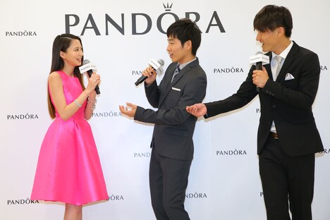 トーク中の様子。