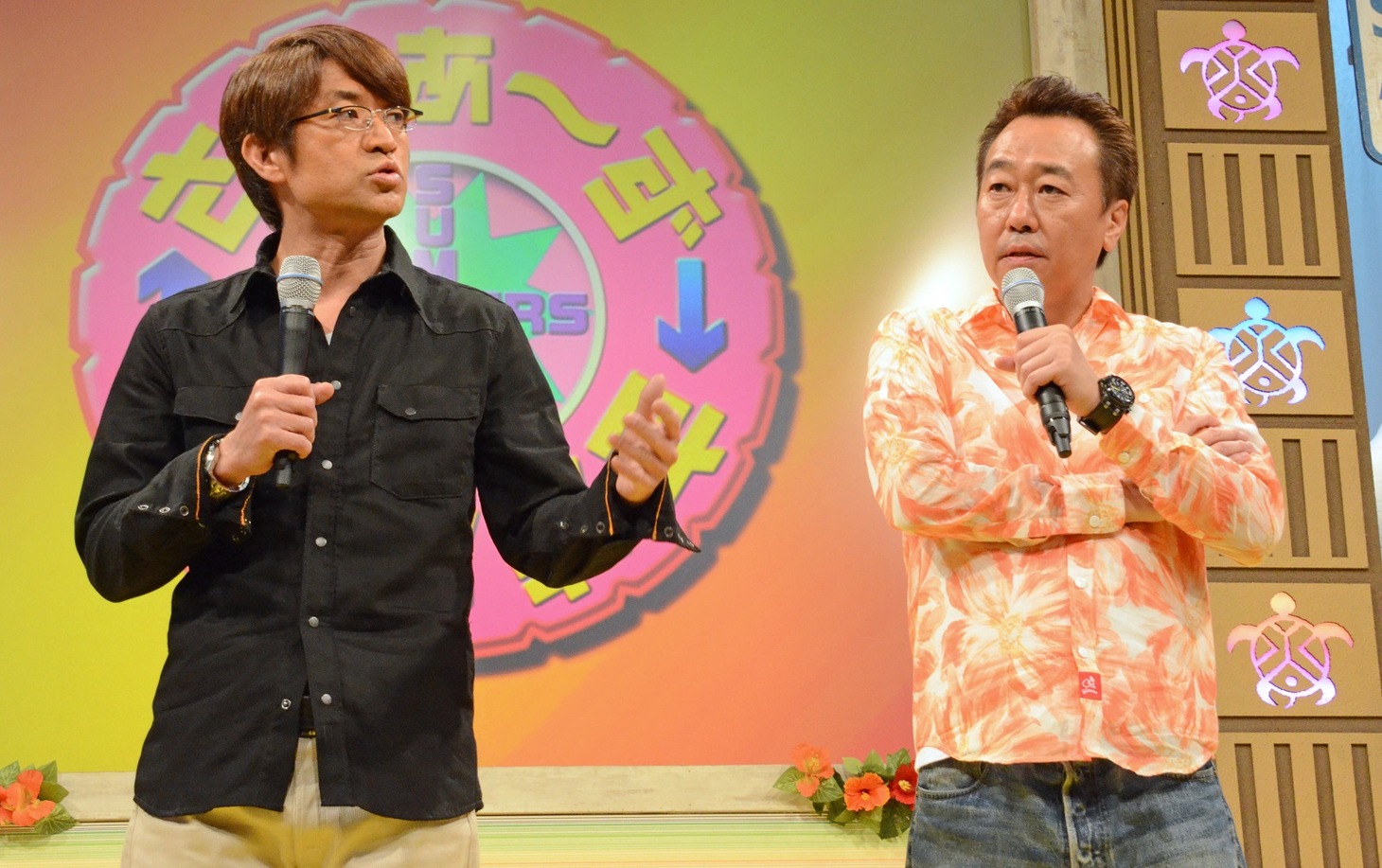 さまぁ～ず。写真はこのSP収録後に行われた取材会のワンシーン。