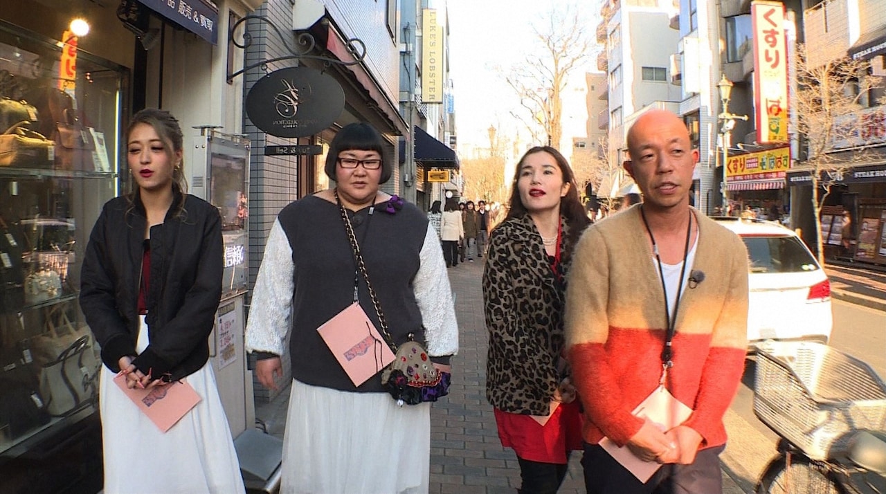 「旅ずきんちゃん」に出演する（左から）みちょぱ、メイプル超合金・安藤なつ、平野ノラ、バイきんぐ小峠。(c)CBC
