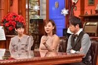 左から吉岡里帆、高橋真麻、羽鳥慎一。(c)日本テレビ