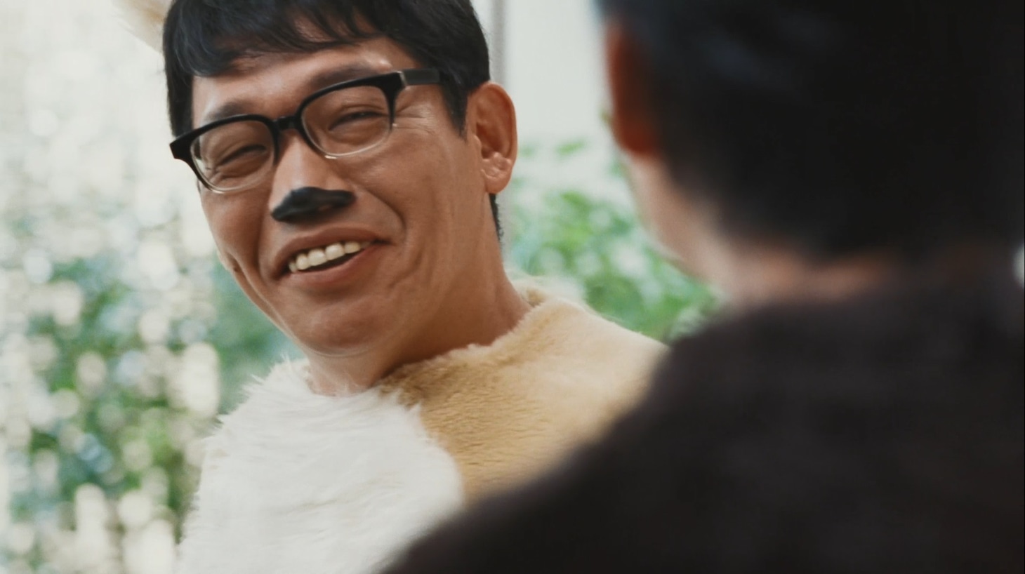 株式会社オープンハウスのテレビCM「ジョンシリーズ」の第10弾「『お宅訪問』篇」に「近所の犬」役で出演する、ずん飯尾。