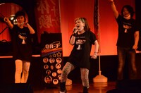 葛城ユキ「ボヘミアン」を歌うまちゃまちゃ。