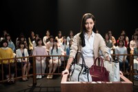 「ブランディア」の新CM「弁論篇」のワンシーン。