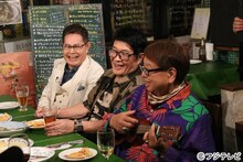 左から加藤茶、仲本工事、高木ブー。