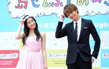 左から土屋太鳳、片寄涼太（GENERATIONS from EXILE TRIBE）