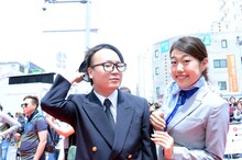 トレンディエンジェルたかし（左）と横澤夏子（右）。