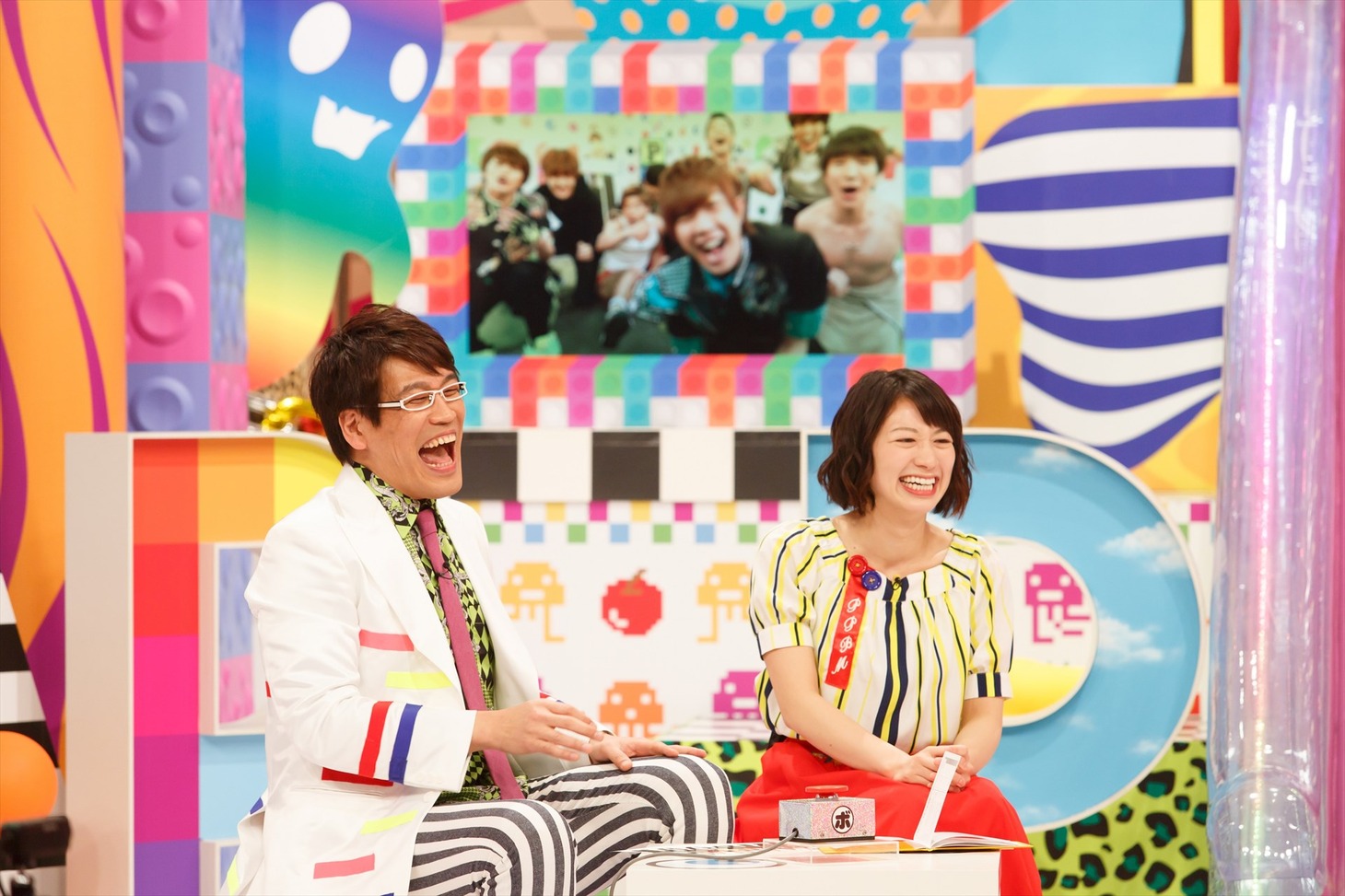 新番組「PPBM」に出演する（左から）古坂大魔王、稲村沙綾（中京テレビアナウンサー）。(c)中京テレビ