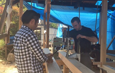 「世界に発信！和ンダフル外国人！」のワンシーン。(c)関西テレビ