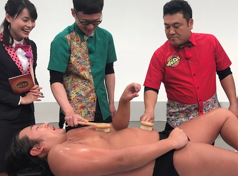 「ザキとロバ」のワンシーン。(c)メ～テレ