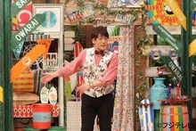 「さんまのお笑い向上委員会」に出演する、古坂大魔王。