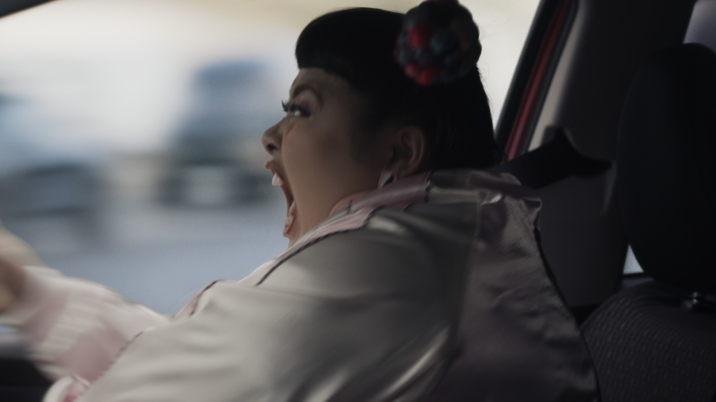 新CM「Vitz for Ladies」のワンシーン。