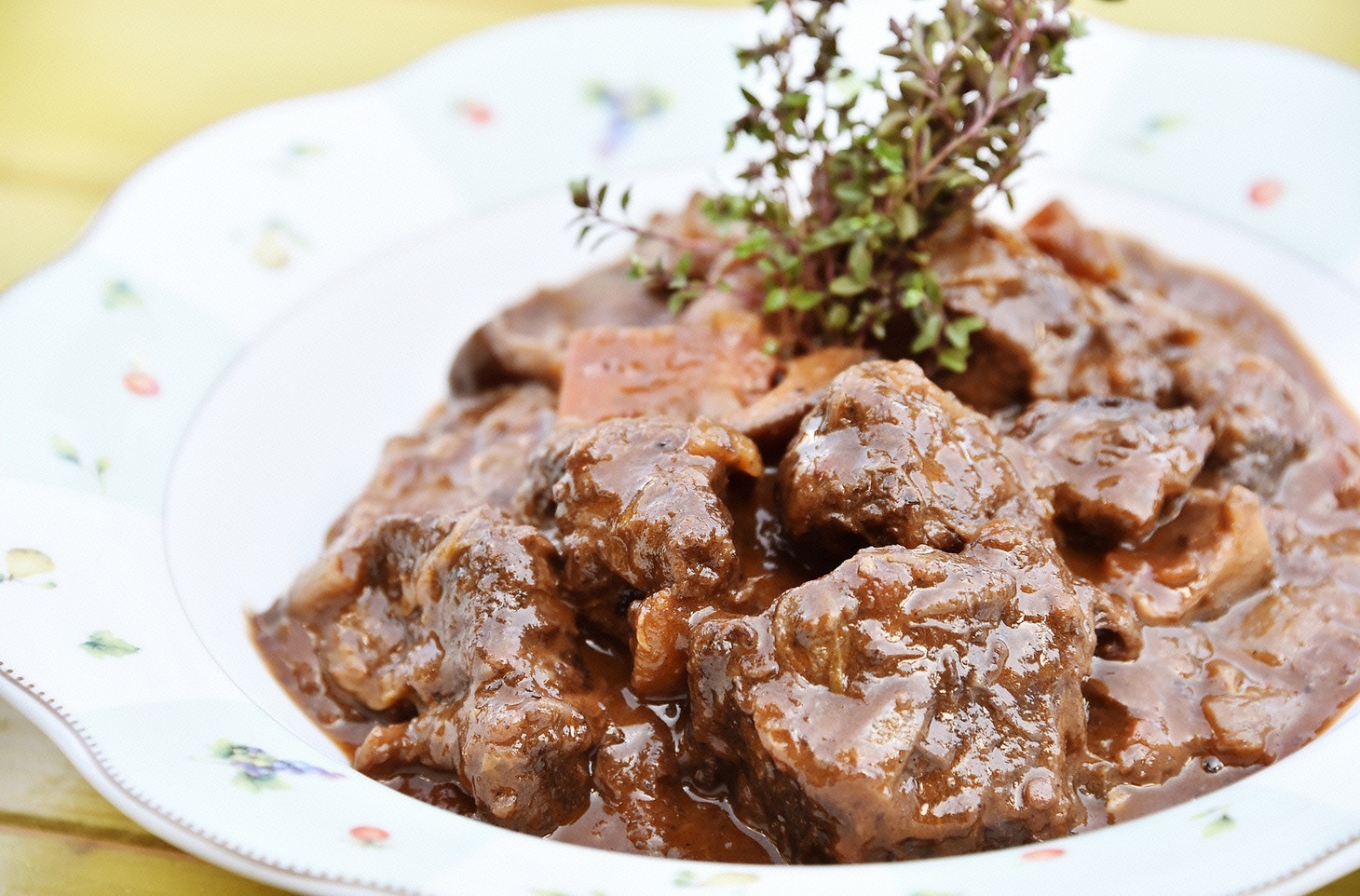 ワインラムを使った料理。(c)日本テレビ