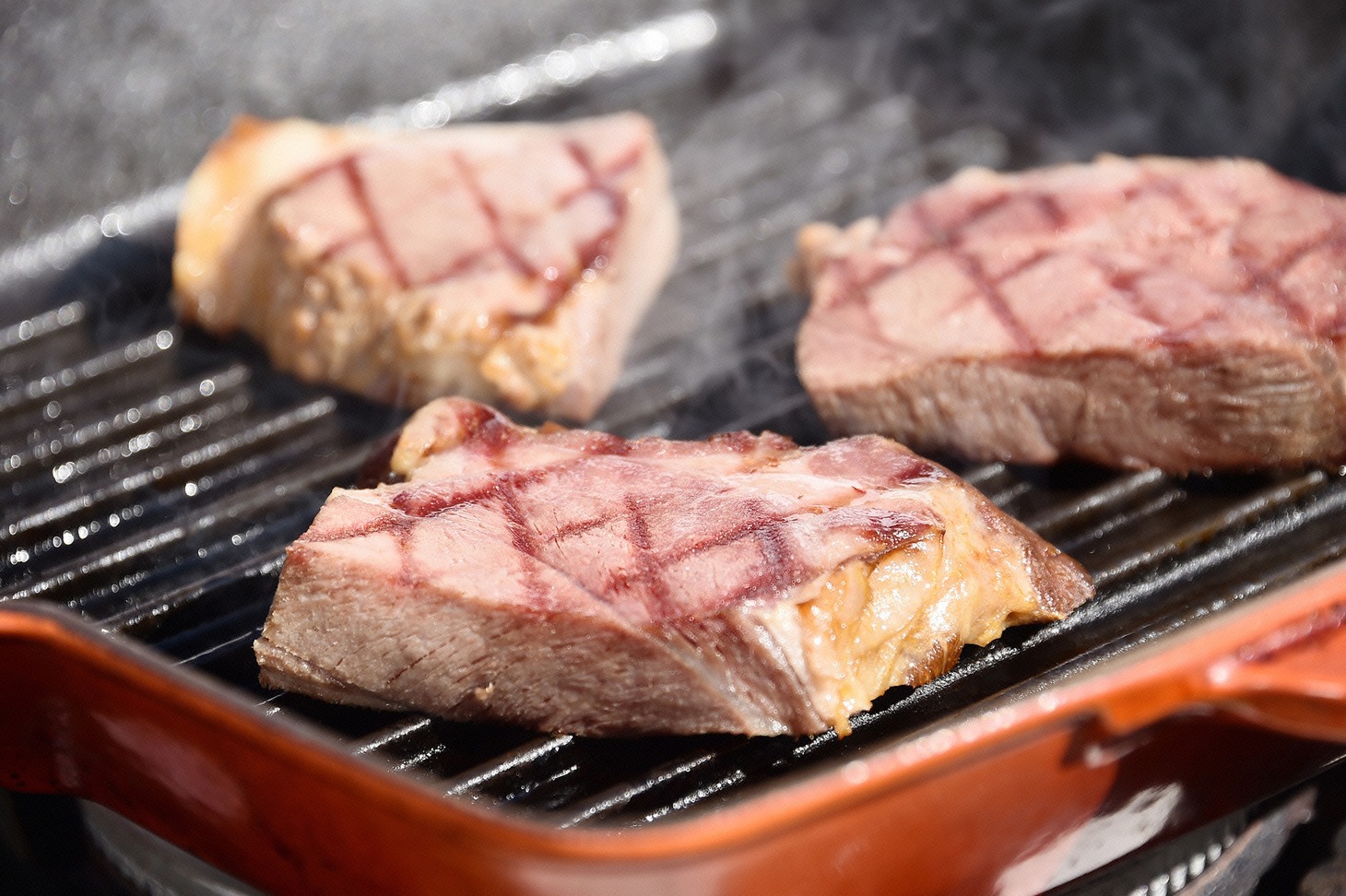 ワインラムを使った料理。(c)日本テレビ