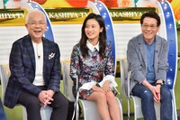 左から小堺一機、児嶋瑠璃子、ピーコ。(c)MBS