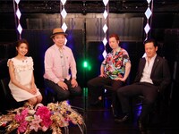 左から曽田茉莉江、鈴木おさむ、ペンギンズ。(c)BSフジ