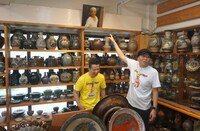 「せいじ・忠志のおかんと絆デート in沖縄」のワンシーン。(c)読売テレビ