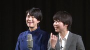 DVD「ネタやらかし」より、漫才を披露するAマッソ。