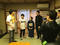 「カープ道」のワンシーン。