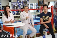 番組収録中のビートたけしとMCの中村アン（左）、村田諒太選手（右）。