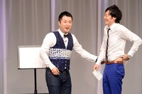 川西の赤くなった背中を見て「俺悪くないからね！」と焦る水田（左）